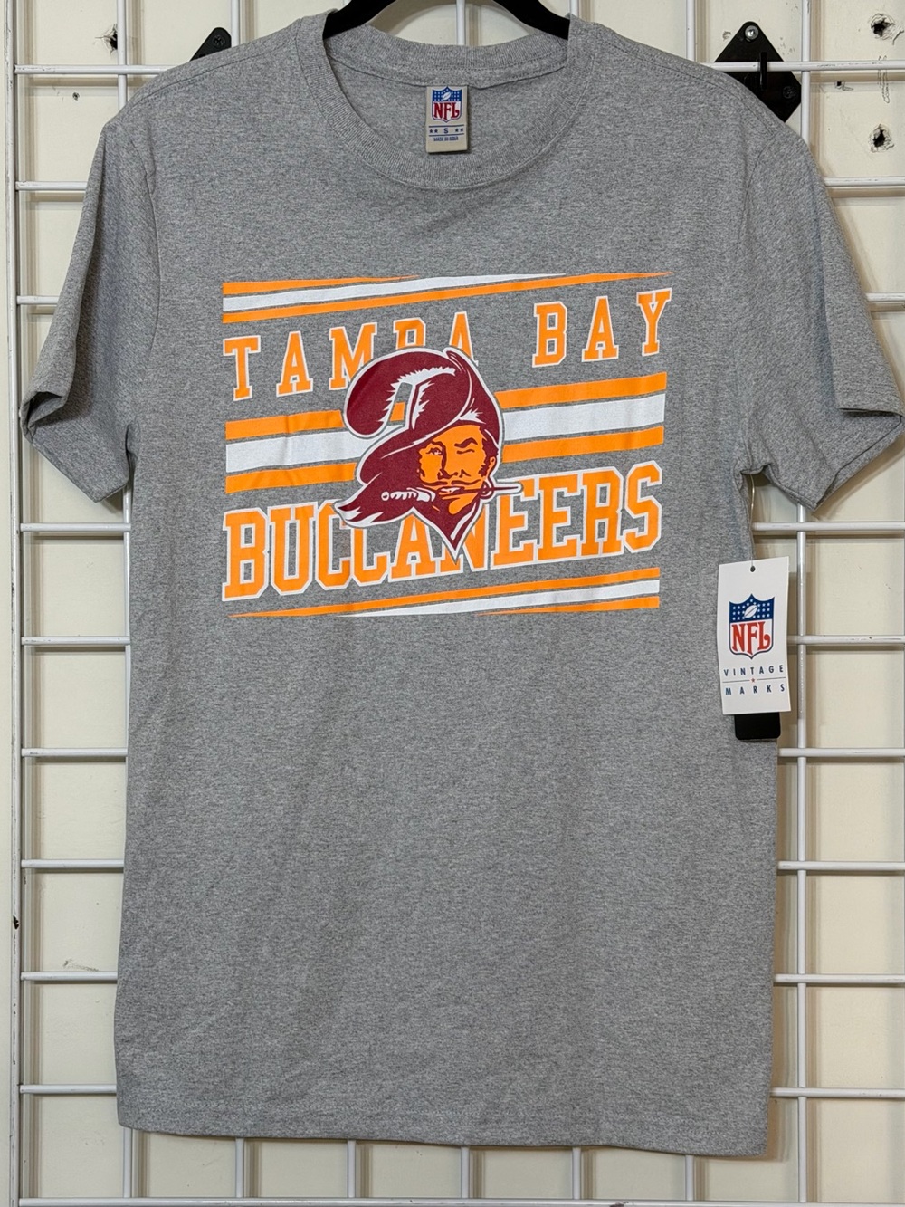 NFL Vintage Tampa Bay Buccaneers Gray Logo Double Sided Tee Size S New With Tag